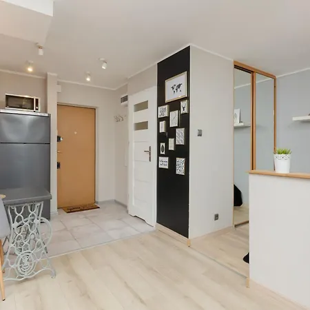 Charming In Center With Air Conditioning By Renters Lejlighed *