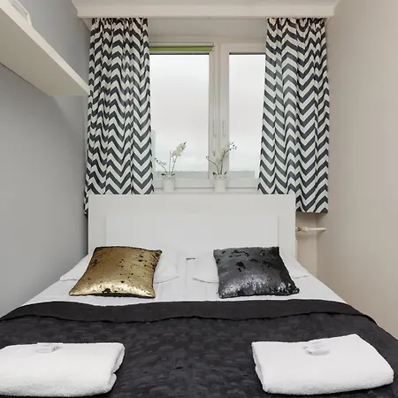 アパート Charming In Center With Air Conditioning By Renters ワルシャワ