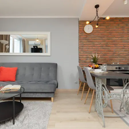 Charming In Center With Air Conditioning By Renters *