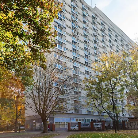 Charming In Center With Air Conditioning By Renters
